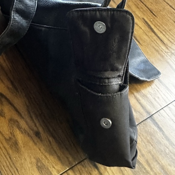 Fossil Black Leather Messenger Crossbody Bag Card Organizer Pockets 75082 *READ* - Picture 8 of 16